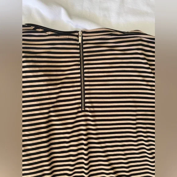 Chicos scoop neck women’s small half sleeves half back zipper gold - Picture 2 of 4